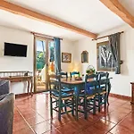 Villa 28 Maria Levy's *