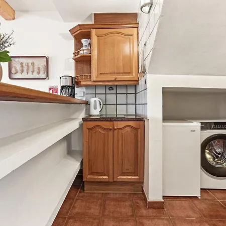 28 Maria Levy's Сен-Тропе