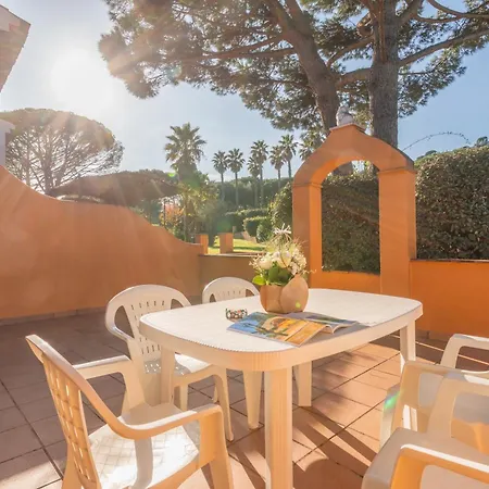 28 Maria Levy's * Сен-Тропе