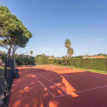 28 Maria Levy's Villa Saint-Tropez