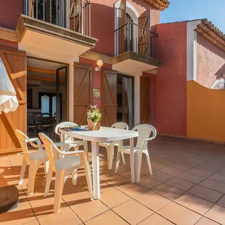 28 Maria Levy's * Saint-Tropez