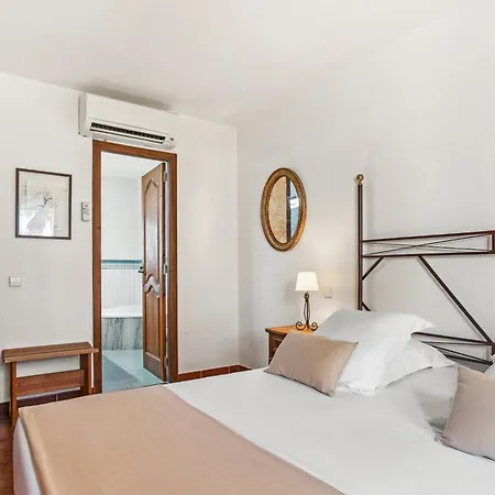 28 Maria Levy's Vila Saint Tropez