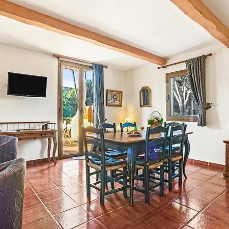 Villa 28 Maria Levy's *