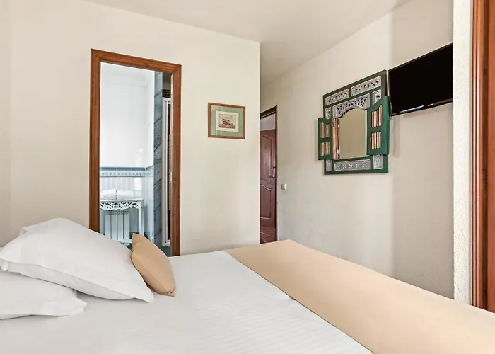 28 Maria Levy's * סן טרופז